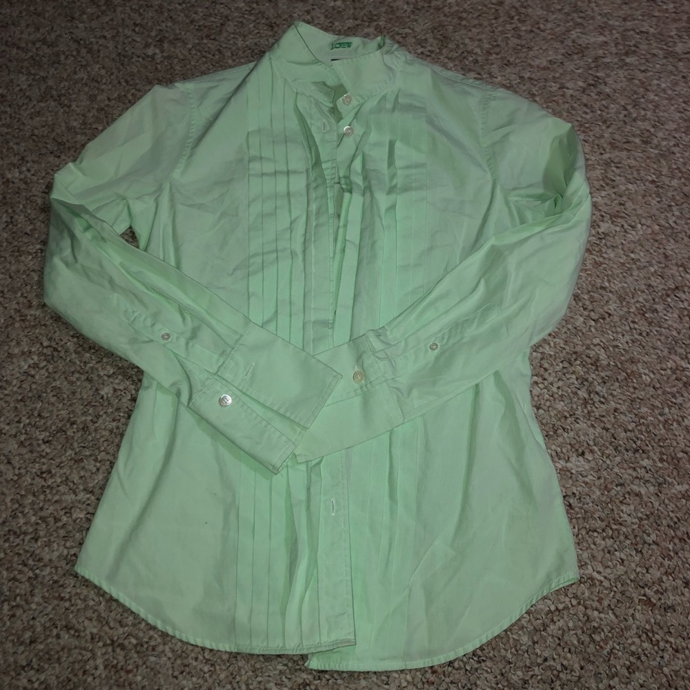 Women’s button down